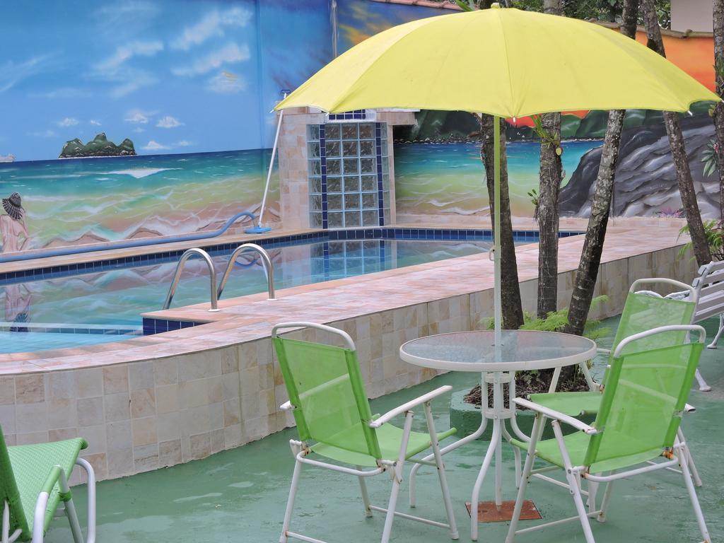 Pousada Sorocotuba - Piscina Aquecida グァルジャー エクステリア 写真