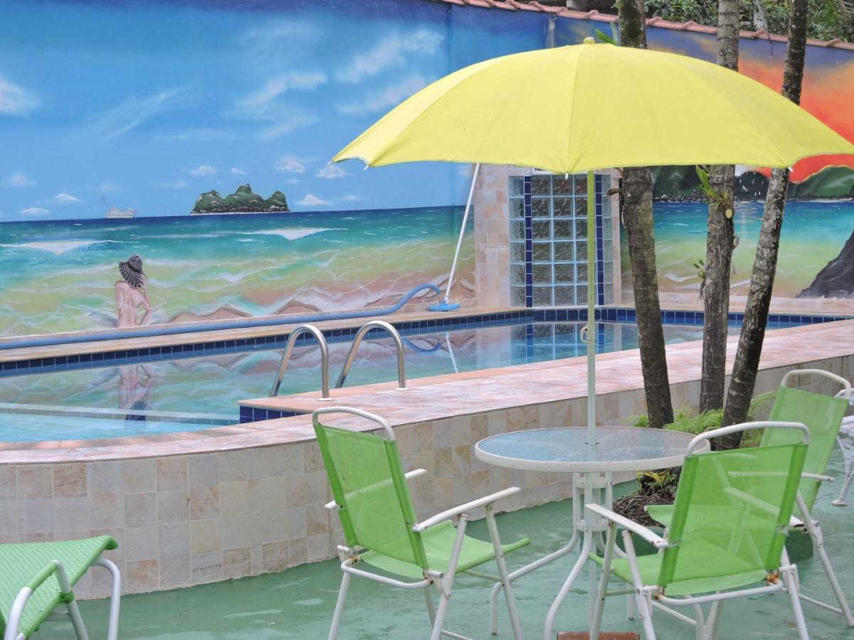 Pousada Sorocotuba - Piscina Aquecida グァルジャー エクステリア 写真